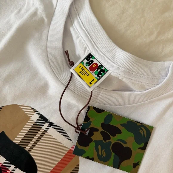🔥 BAPE x BURBERRY COLLAB T-SHIRT 🔥